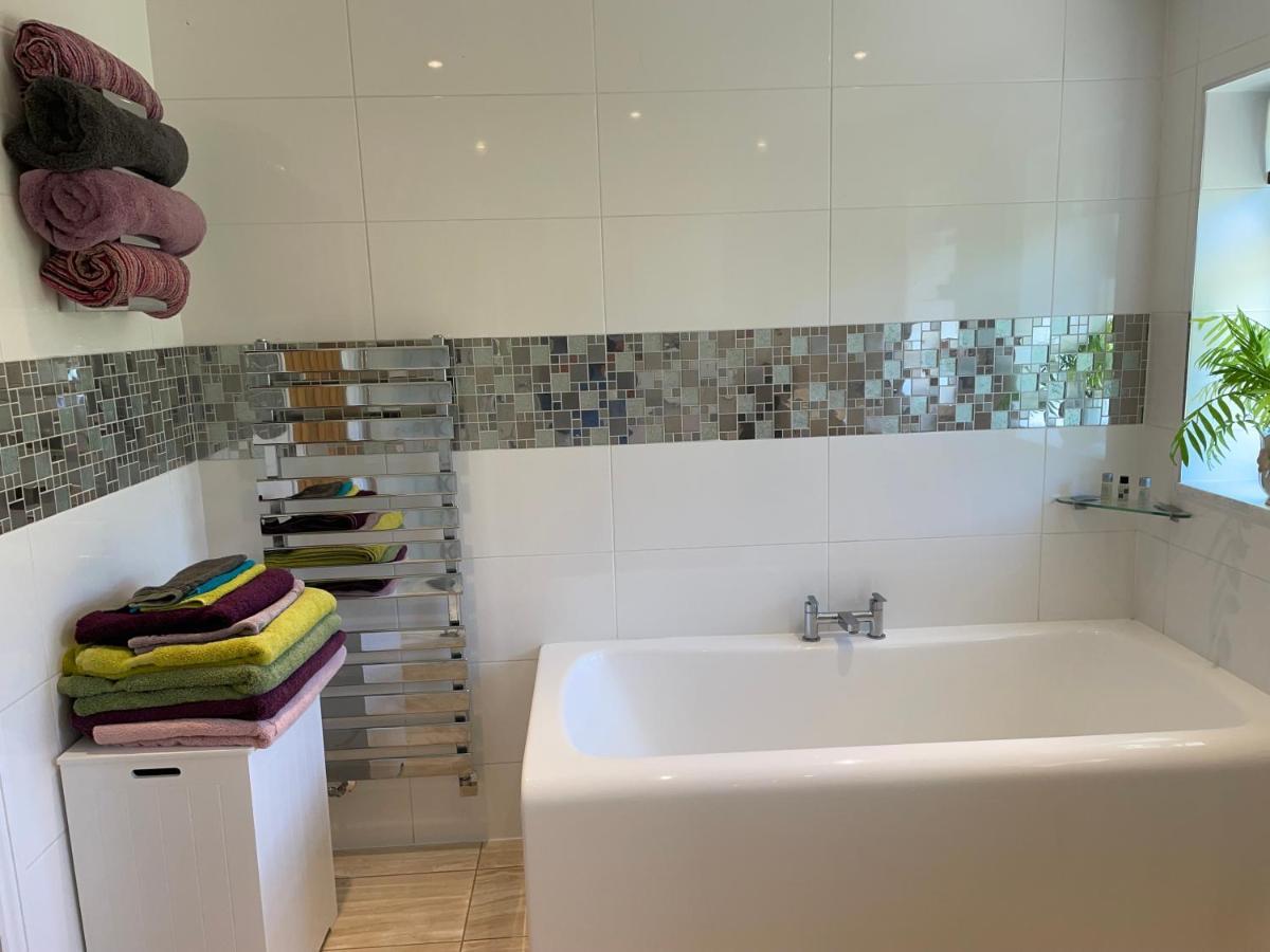 בקפסטלי Westerley Country B & B With Exclusive Guest Lounge מראה חיצוני תמונה