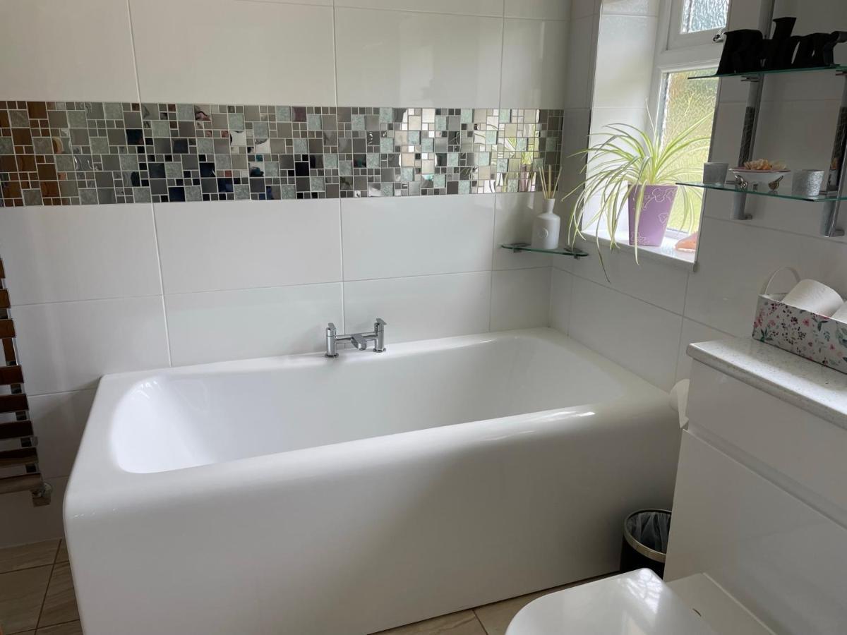 בקפסטלי Westerley Country B & B With Exclusive Guest Lounge מראה חיצוני תמונה